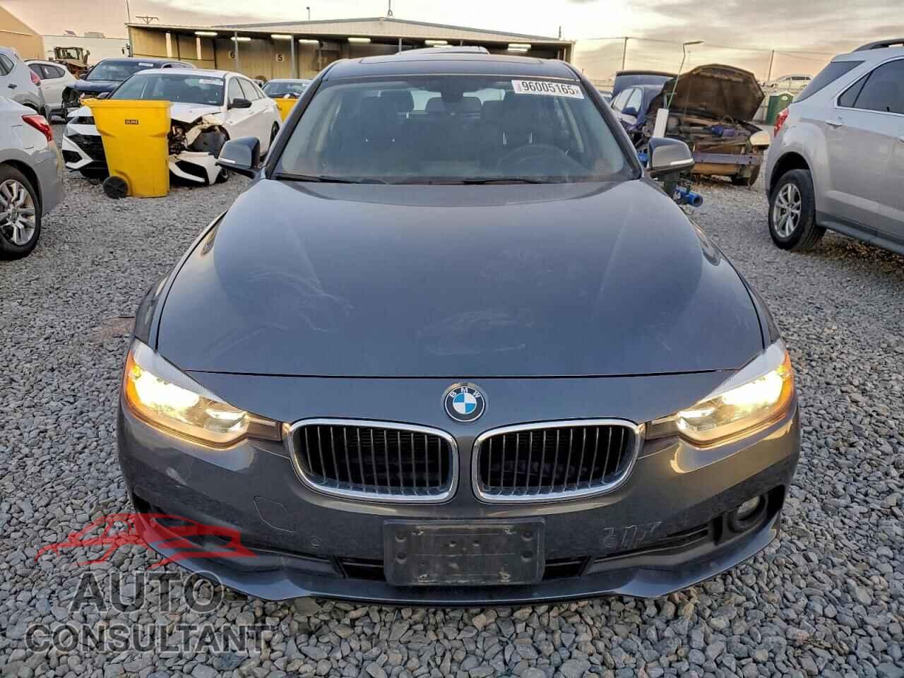 BMW 3 SERIES 2016 - WBA8E5G50GNU22122