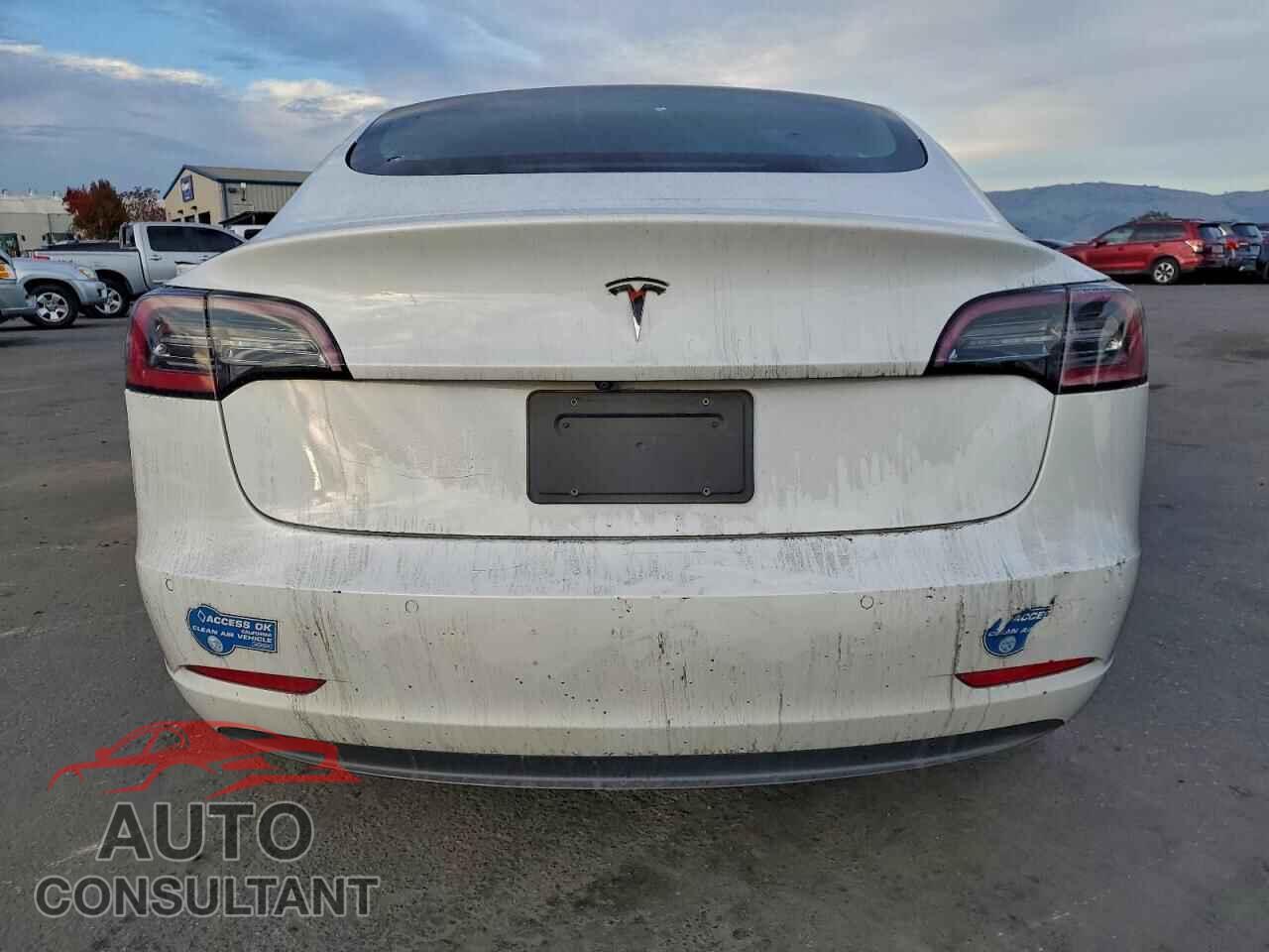 TESLA MODEL 3 2021 - 5YJ3E1EA6MF878660
