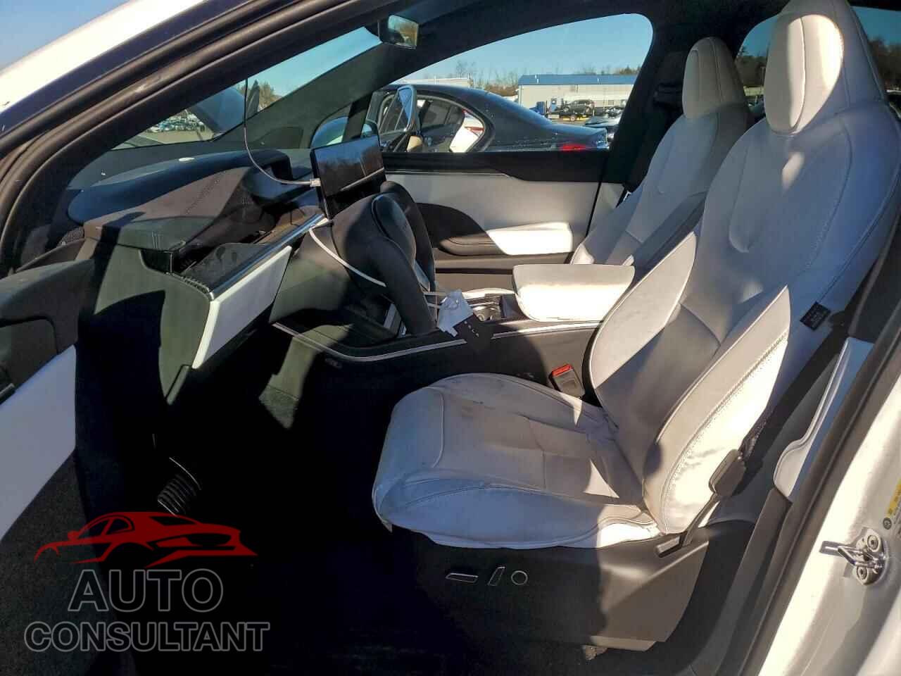 TESLA MODEL X 2024 - 7SAXCBE63RF453688