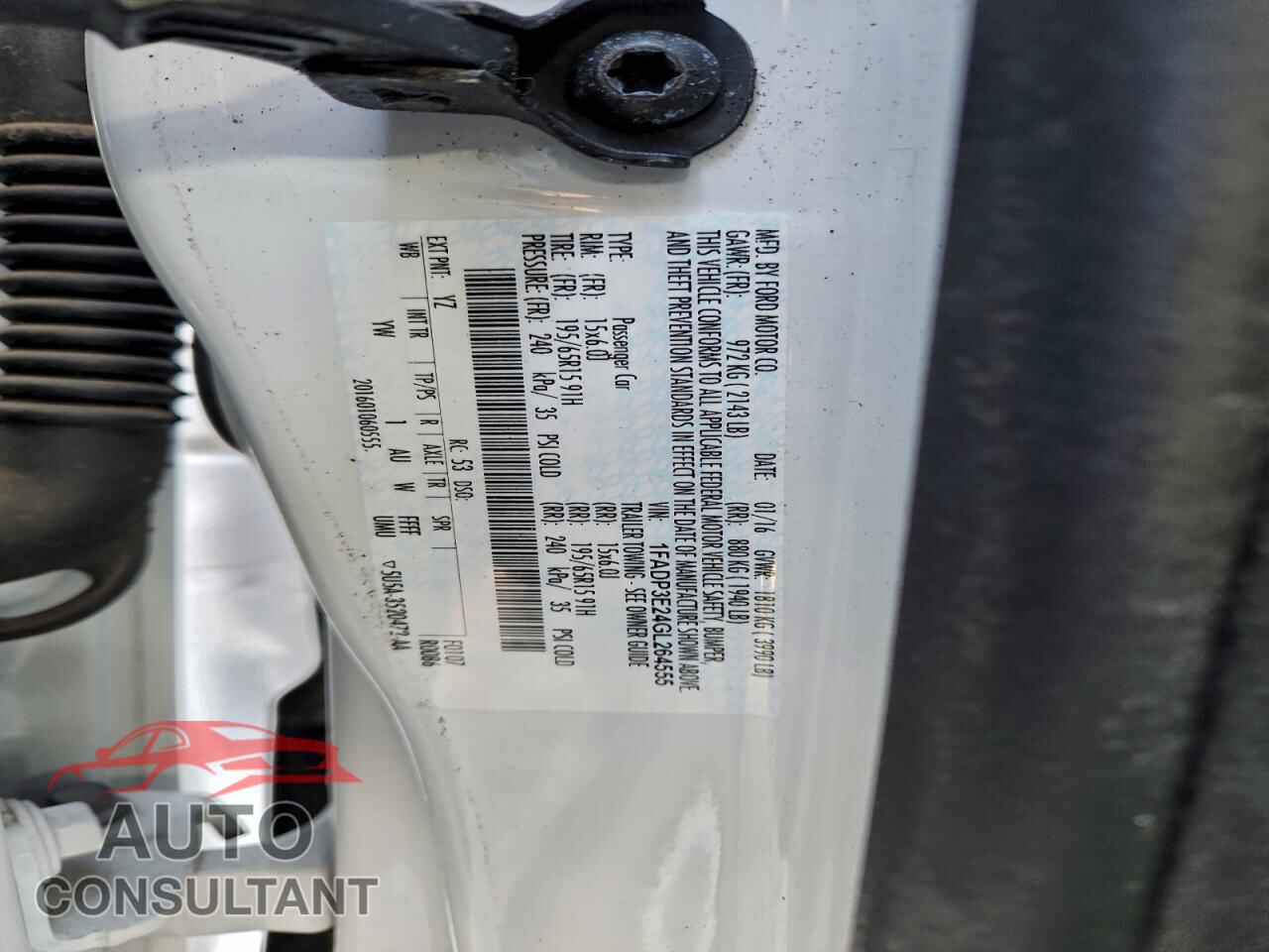 FORD FOCUS 2016 - 1FADP3E24GL264555