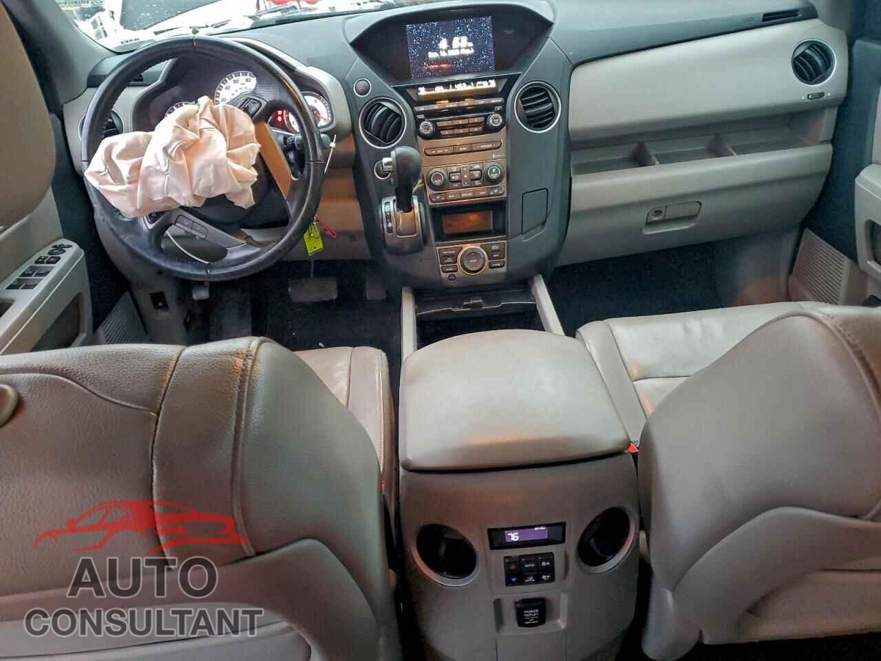HONDA PILOT 2013 - 5FNYF4H77DB015631