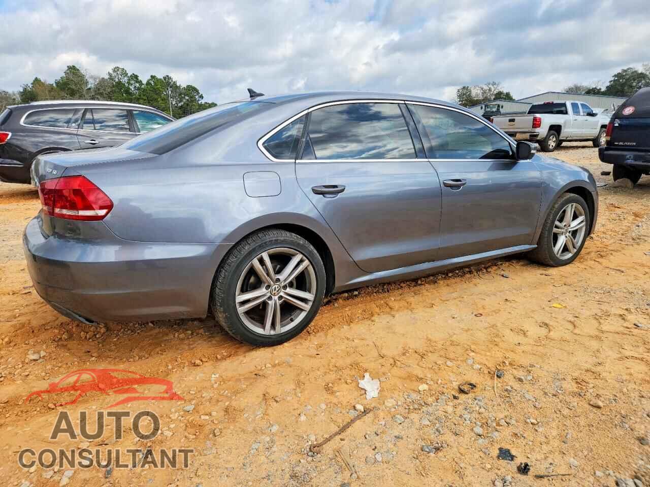 VOLKSWAGEN PASSAT 2015 - 1VWBV7A36FC032256