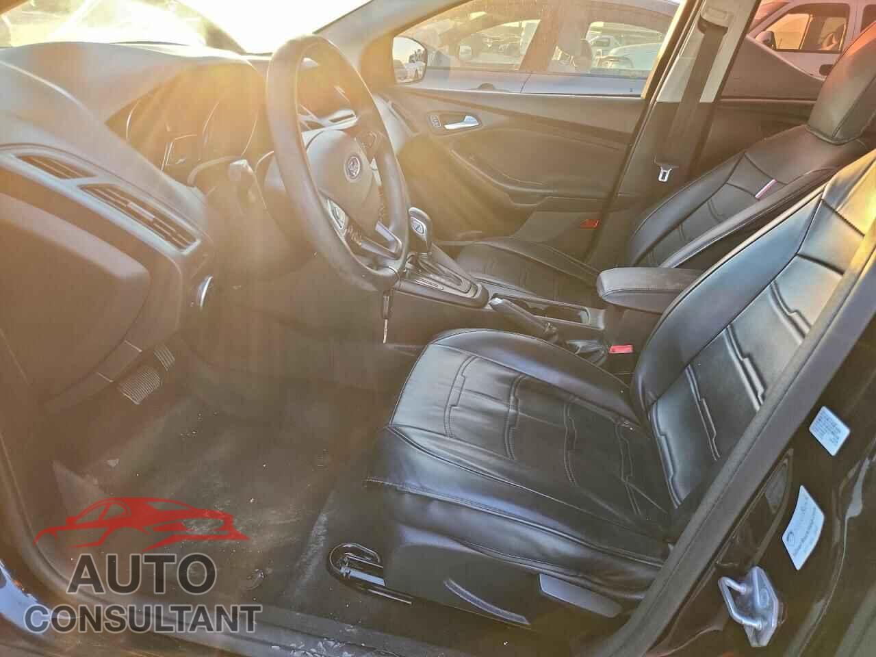 FORD FOCUS 2017 - 1FADP3F2XHL337184