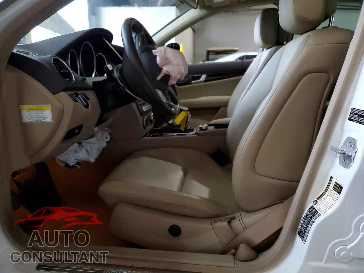 MERCEDES-BENZ C-CLASS 2013 - WDDGF4HB9DF992111