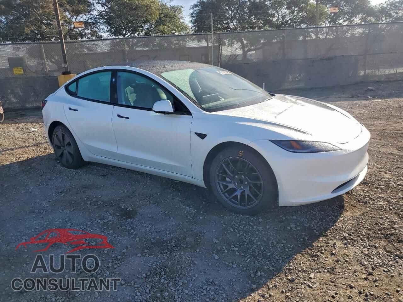 TESLA MODEL 3 2025 - 5YJ3E1EA8SF902342