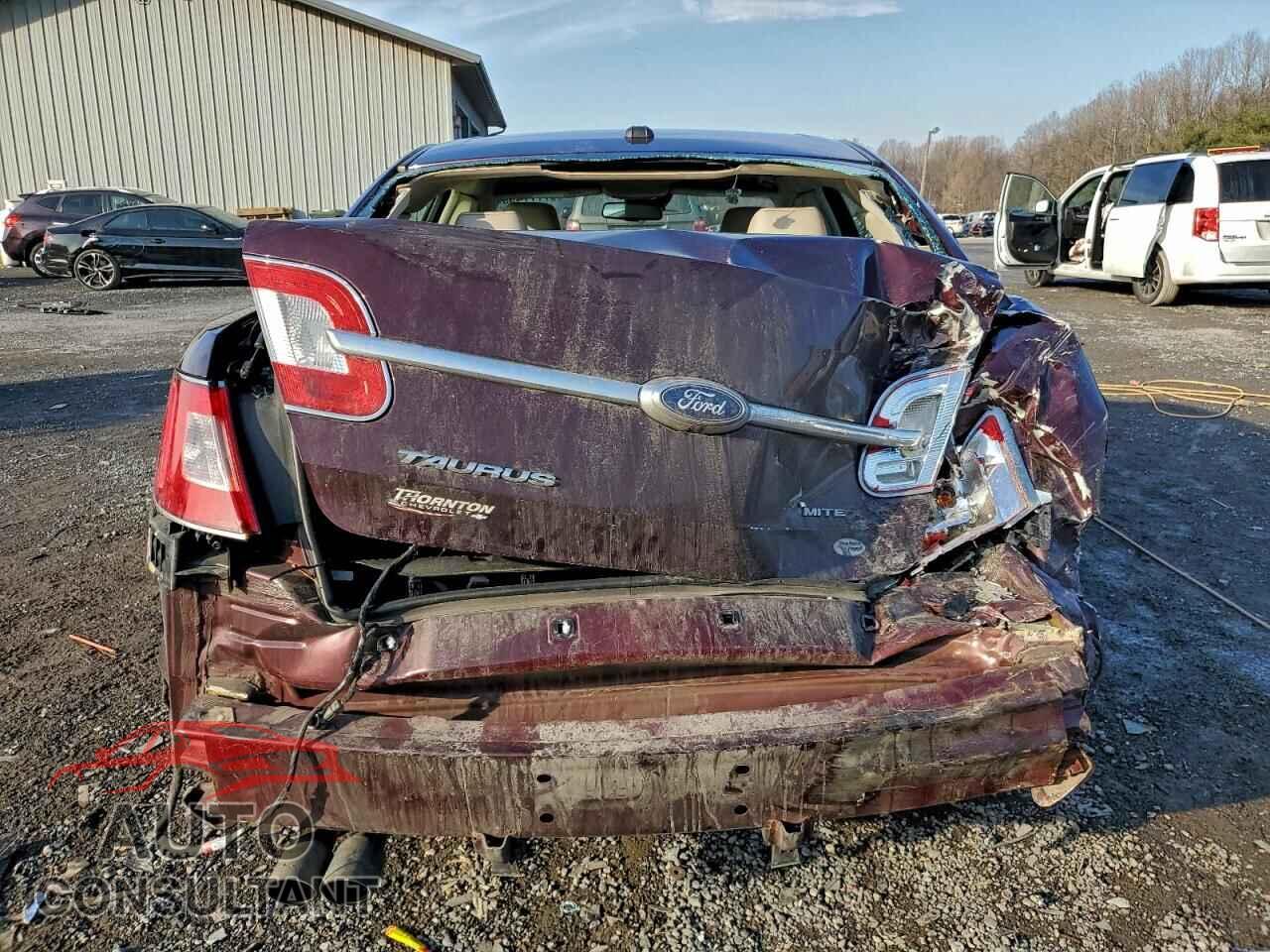 FORD TAURUS 2011 - 1FAHP2FW4BG128733