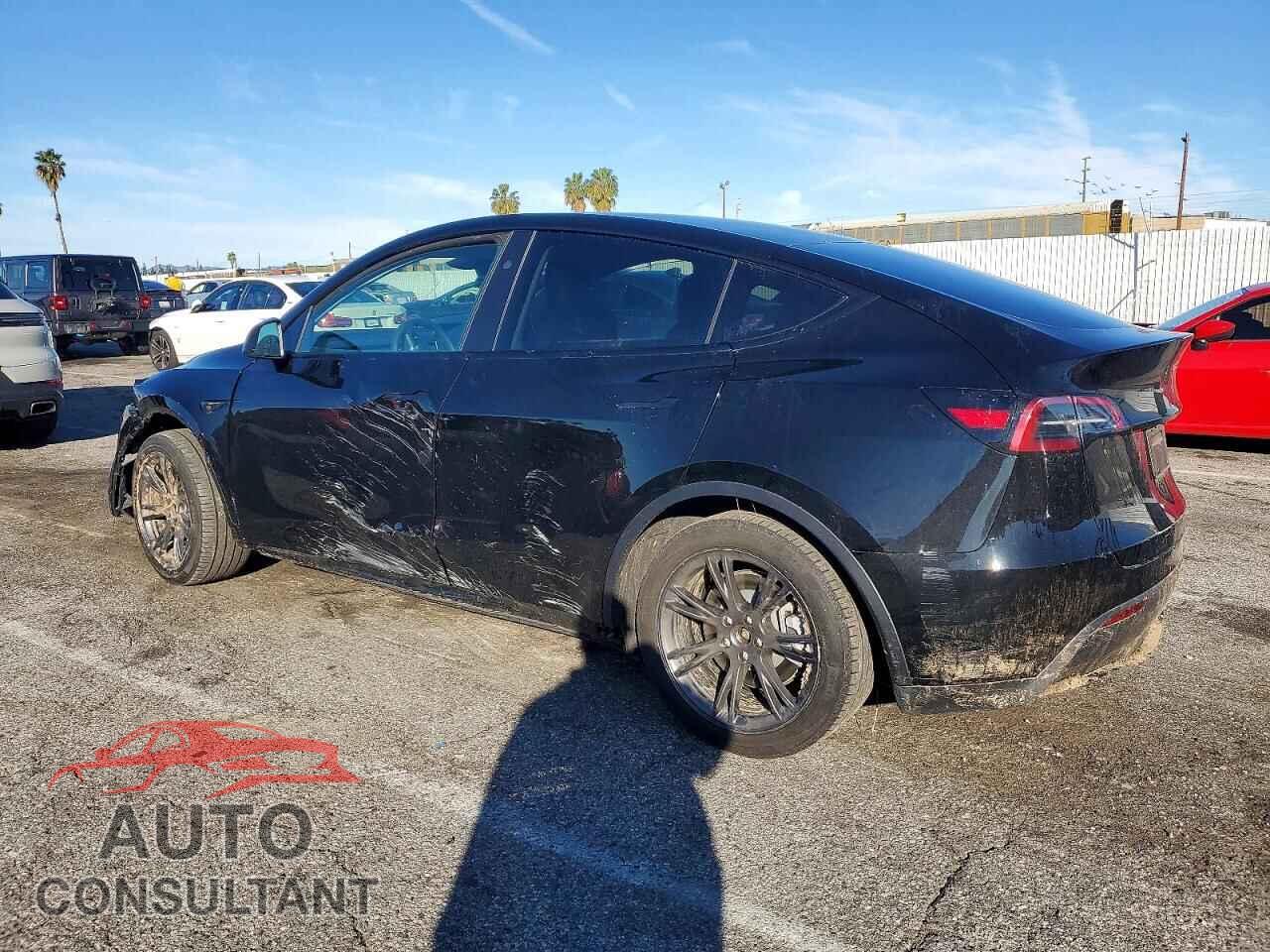 TESLA MODEL Y 2025 - 7SAYGDED8SA367623