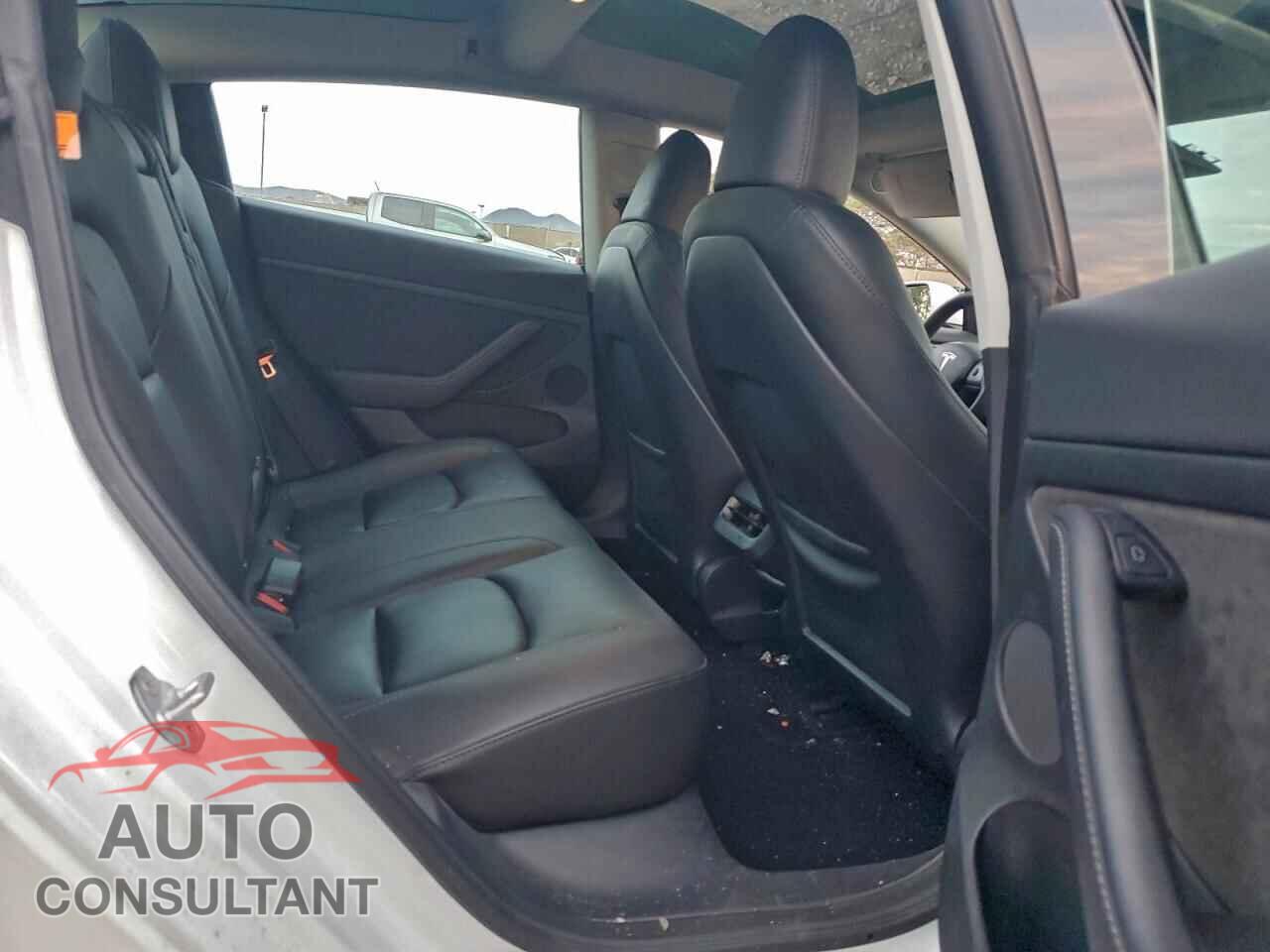 TESLA MODEL 3 2023 - 5YJ3E1EA5PF561134