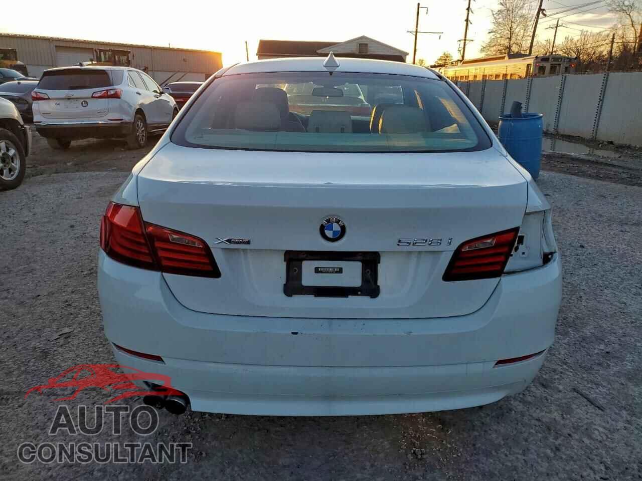 BMW 5 SERIES 2013 - WBAXH5C50DDW14599