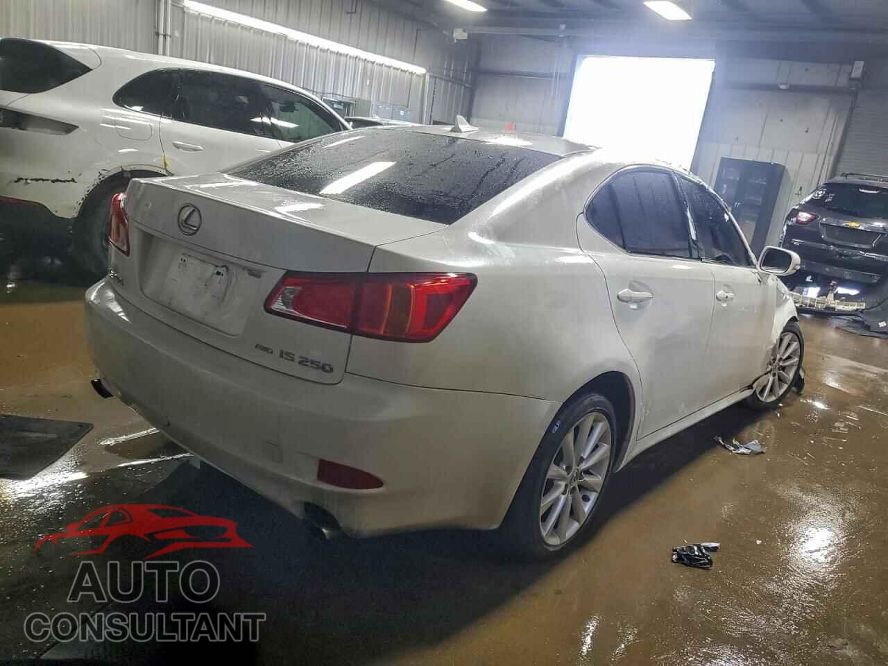LEXUS IS 2009 - JTHCK262795035175
