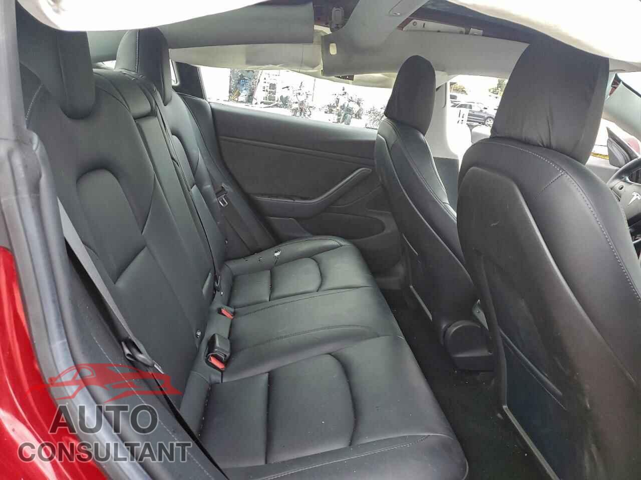 TESLA MODEL 3 2018 - 5YJ3E1EA8JF039055