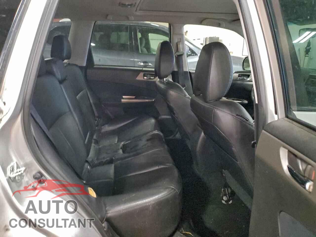 SUBARU FORESTER 2010 - JF2SH6DC7AH734812