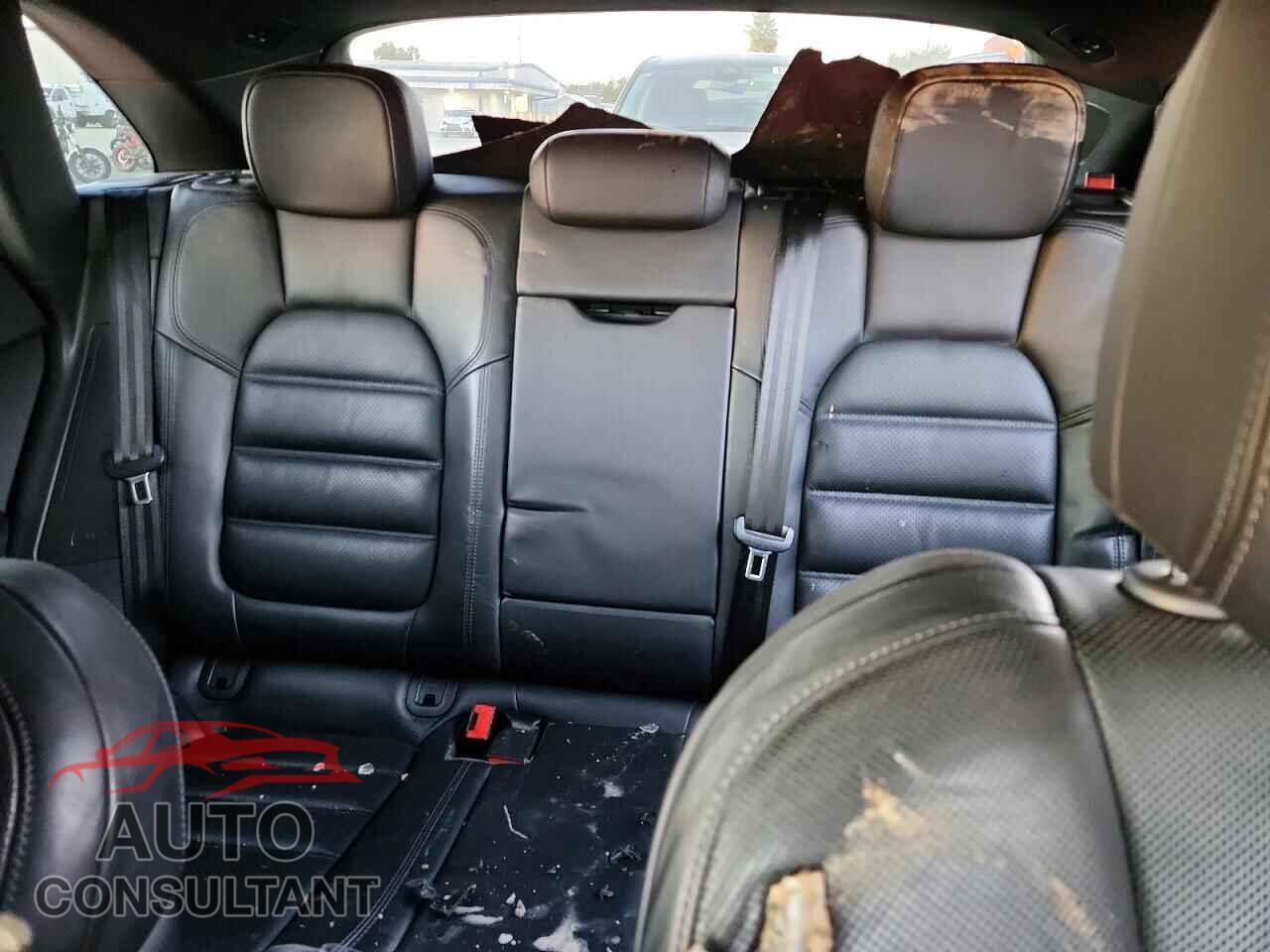 PORSCHE MACAN 2015 - WP1AB2A56FLB66789