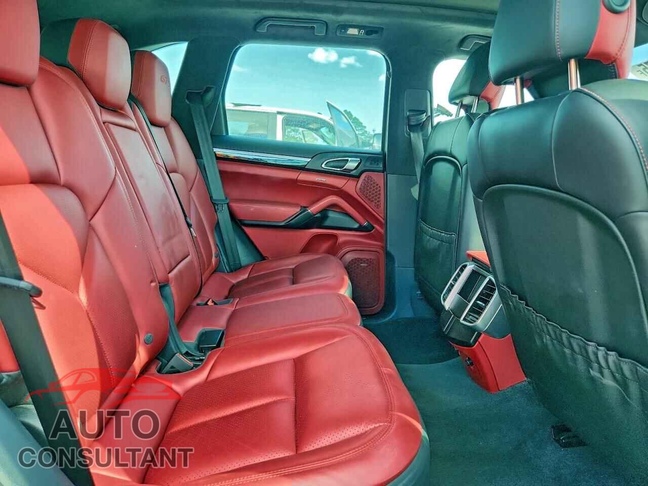 PORSCHE CAYENNE 2016 - WP1AD2A22GLA80252