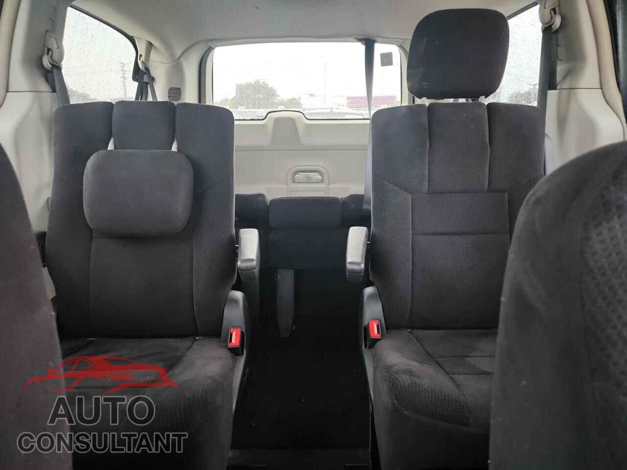 DODGE CARAVAN 2011 - 2D4RN5DG7BR647861