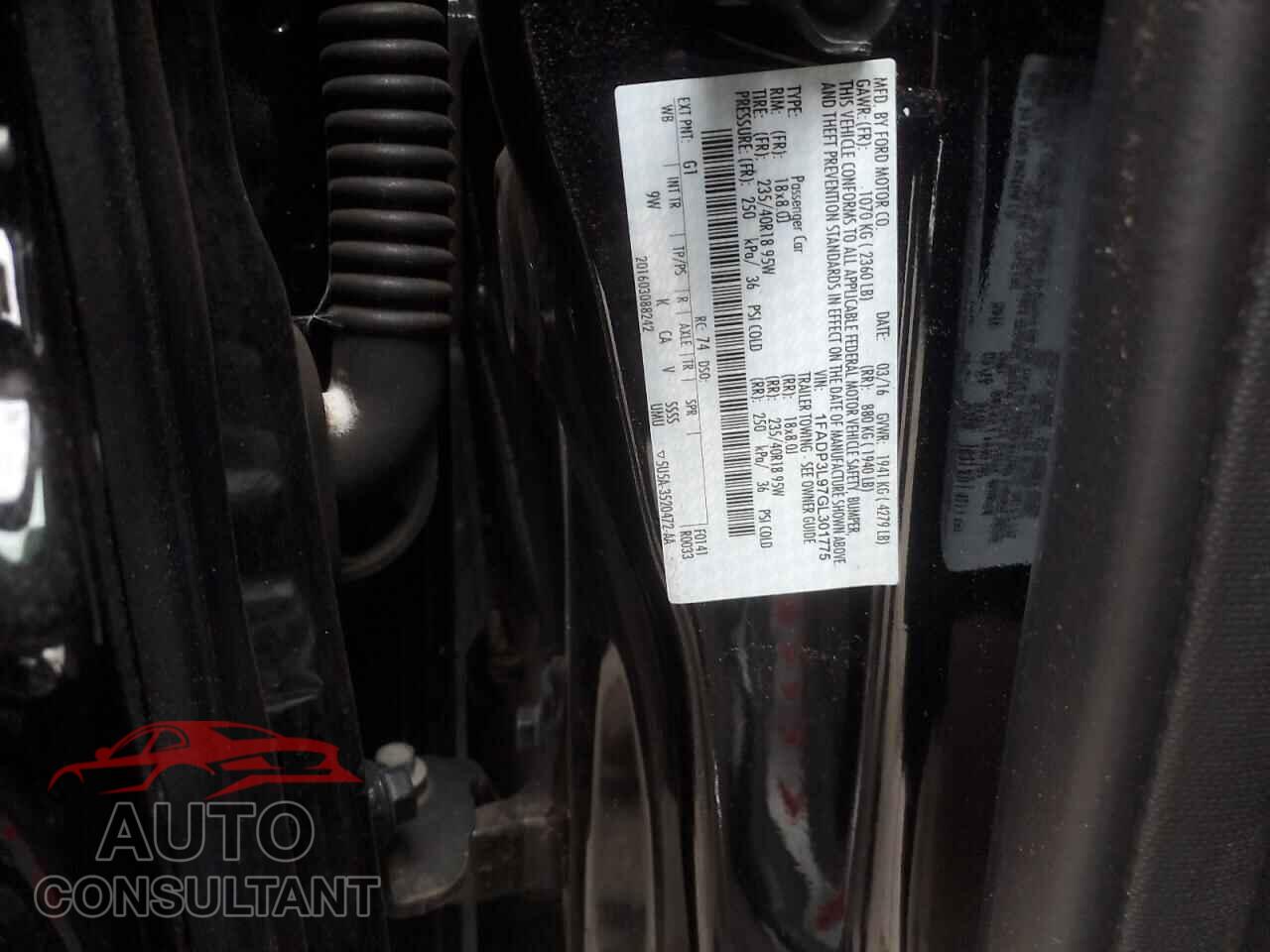 FORD FOCUS 2016 - 1FADP3L97GL301775