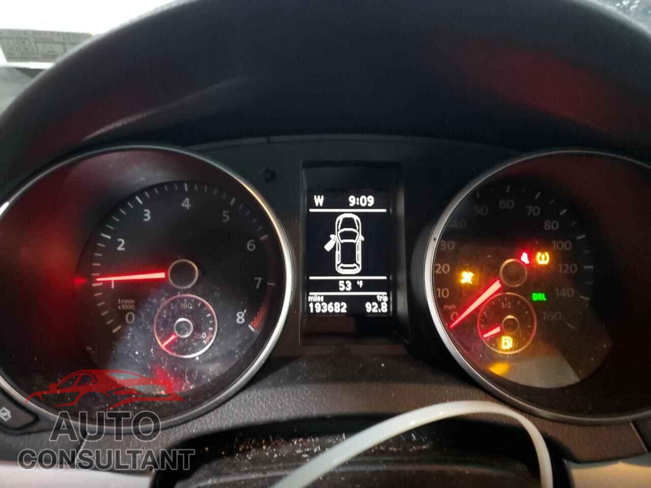 VOLKSWAGEN GOLF 2011 - WVWAB7AJ7BW096014