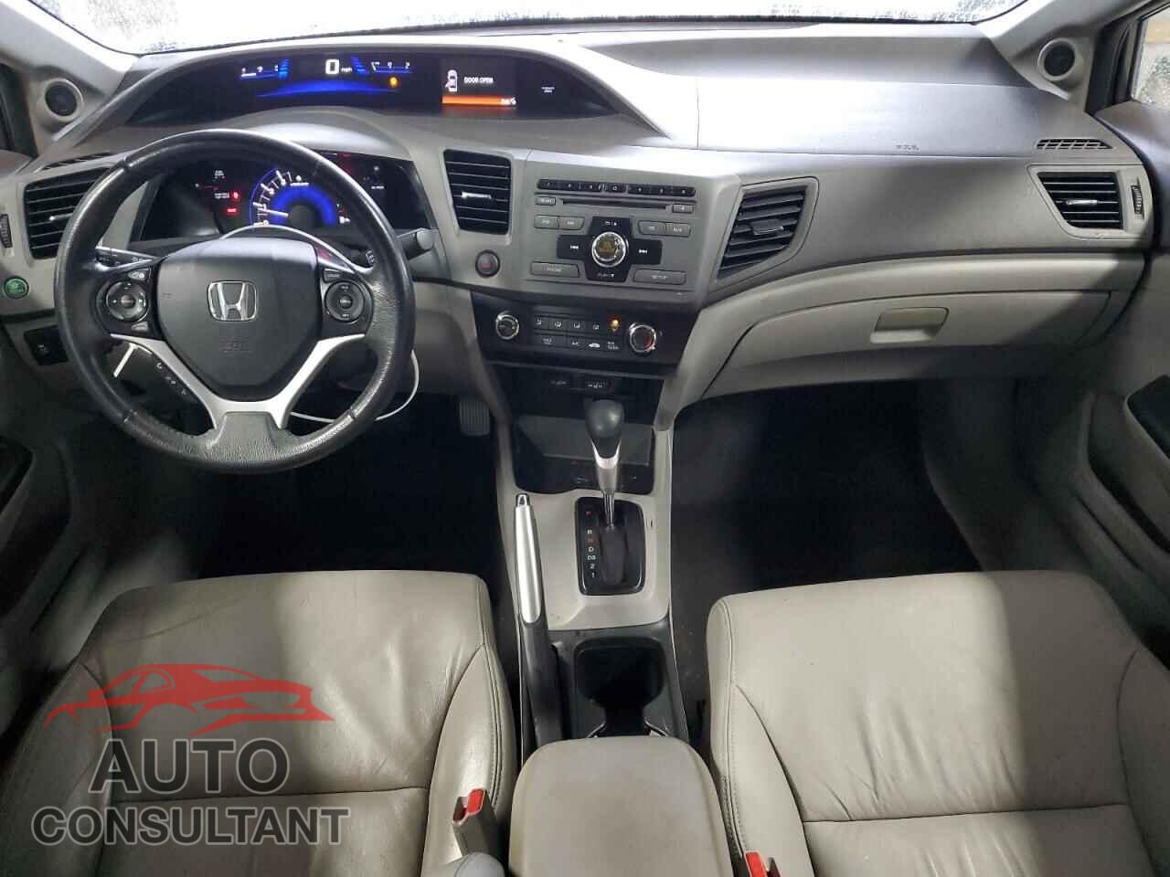 HONDA CIVIC 2012 - 2HGFB2F90CH592040