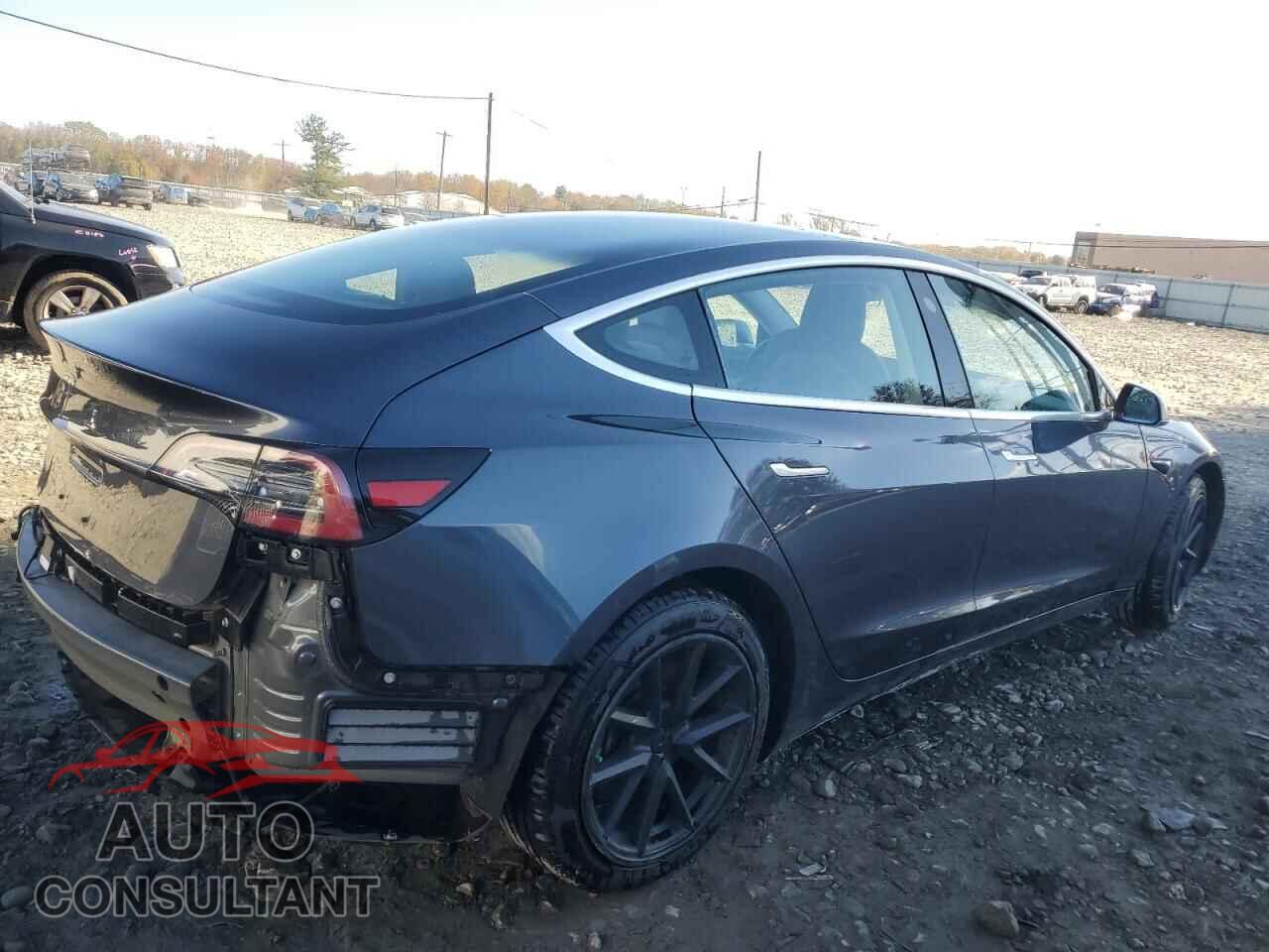 TESLA MODEL 3 2018 - 5YJ3E1EB7JF114241