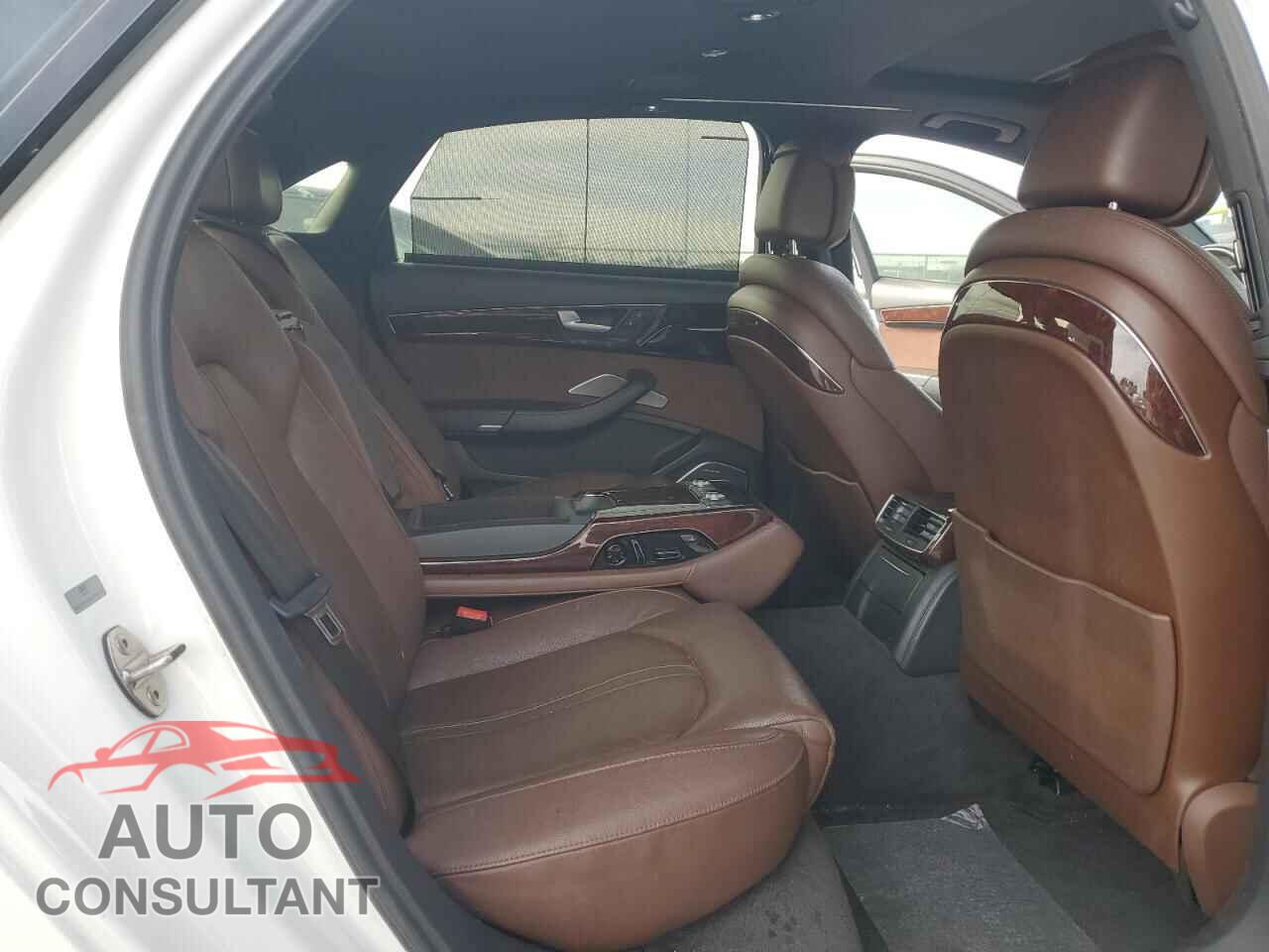 AUDI A8 2011 - WAURVAFD0BN021913