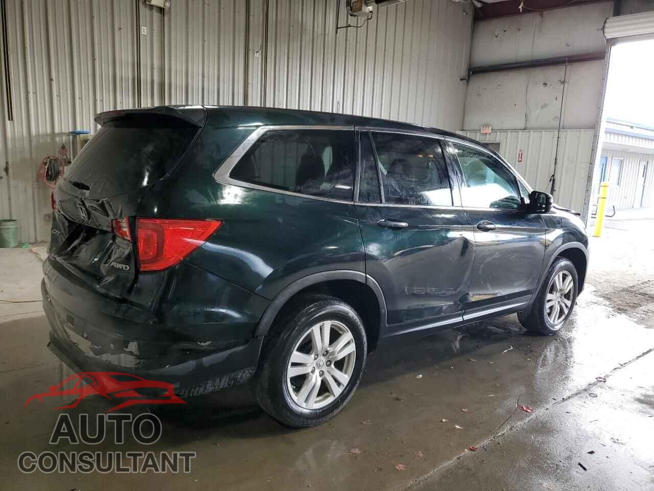 HONDA PILOT 2017 - 5FNYF6H17HB082792