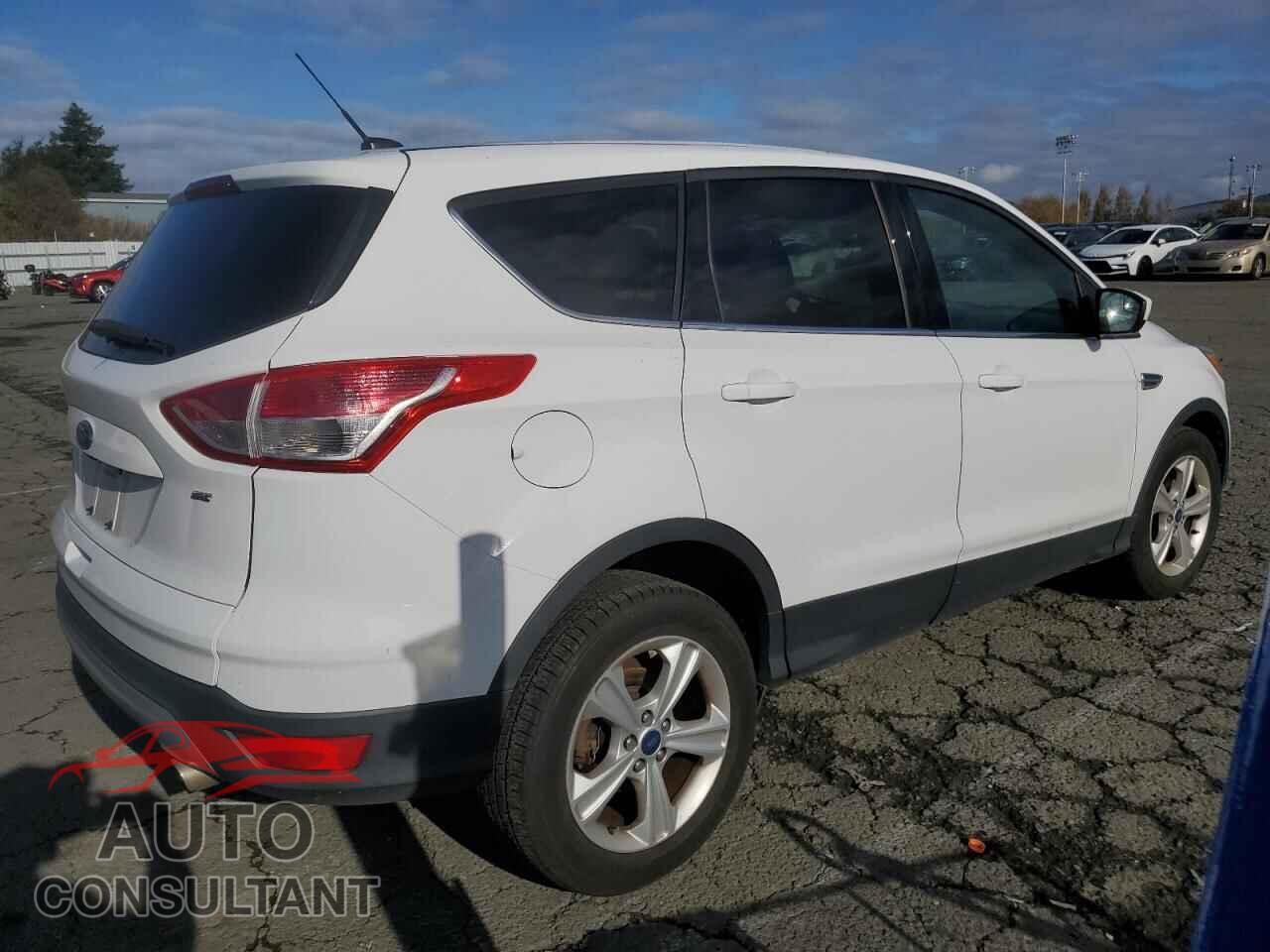 FORD ESCAPE 2015 - 1FMCU0G76FUA28175