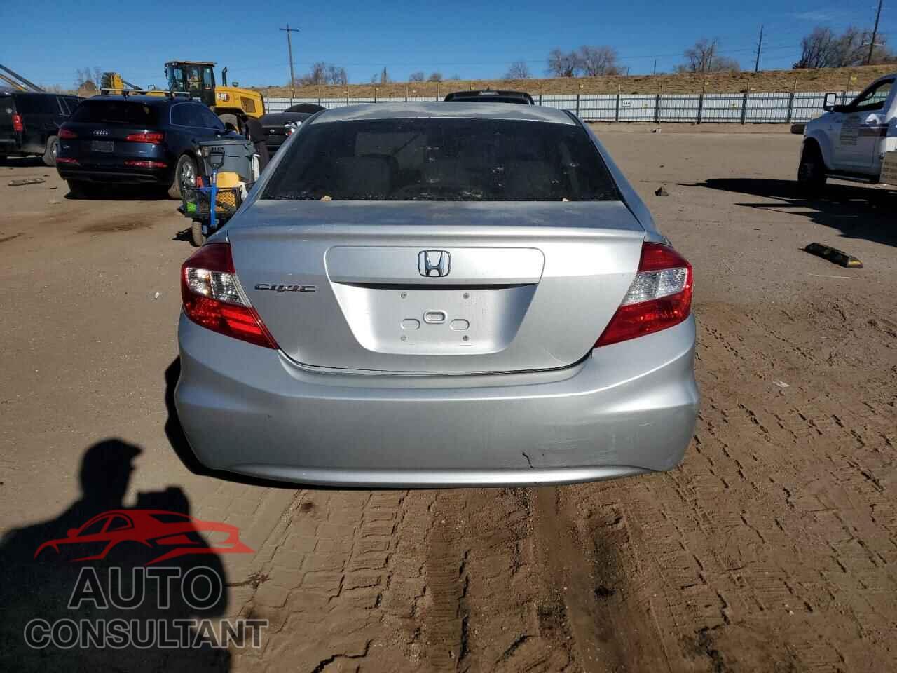 HONDA CIVIC 2012 - 2HGFB2F55CH310570