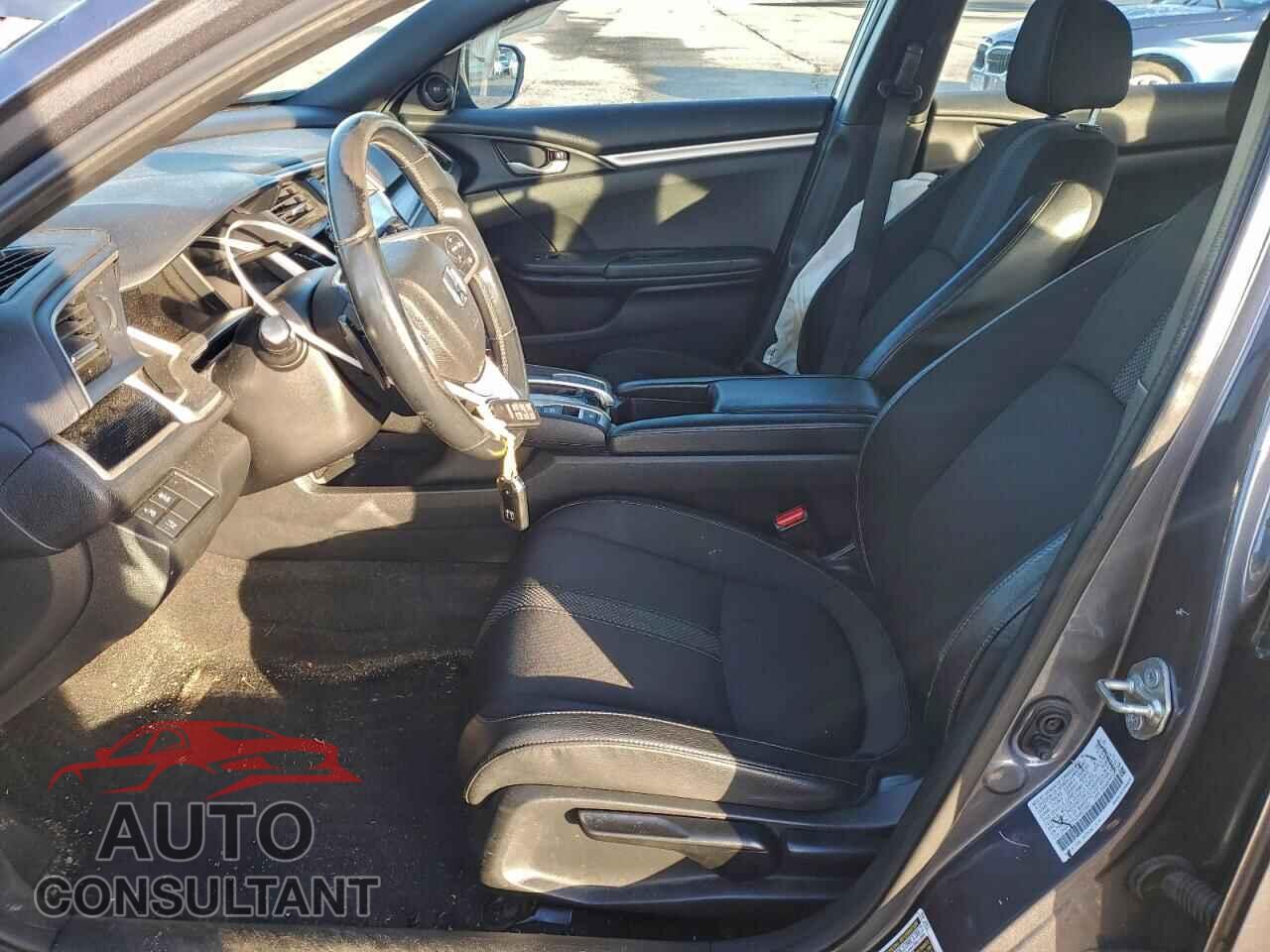 HONDA CIVIC 2019 - 2HGFC2F82KH570852