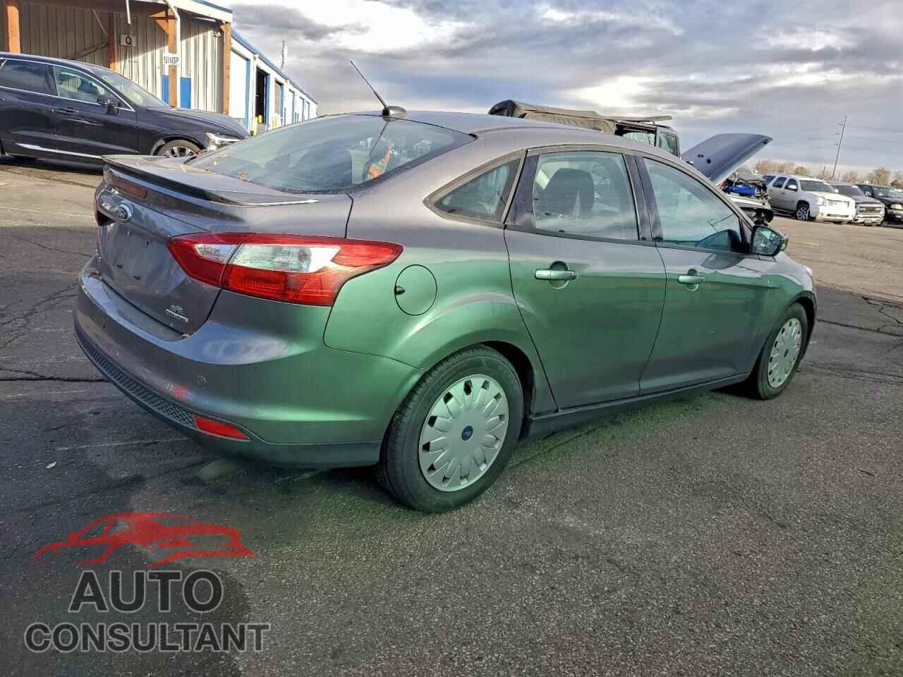 FORD FOCUS 2014 - 1FADP3F29EL101797