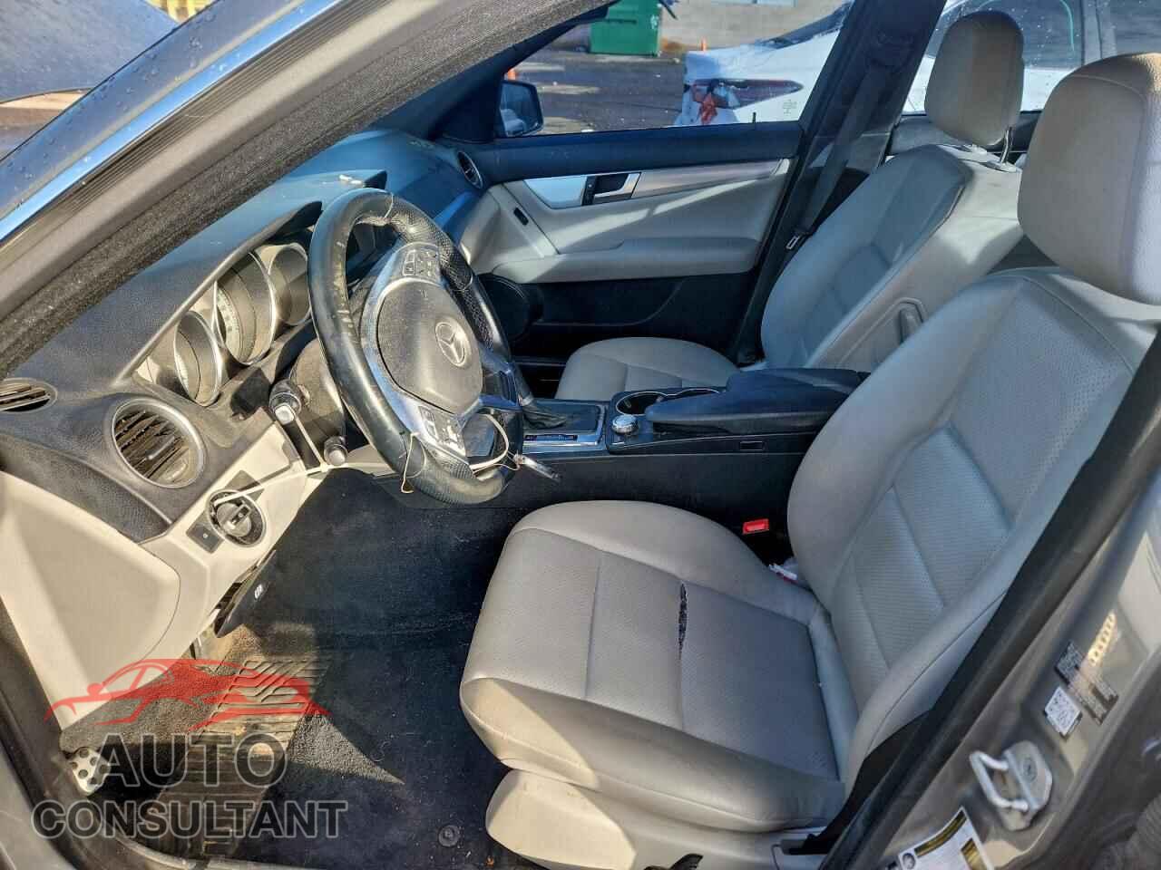 MERCEDES-BENZ C-CLASS 2014 - WDDGF4HB7EA965732