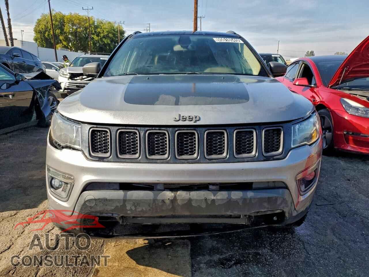 JEEP COMPASS 2020 - 3C4NJDDB6LT195213