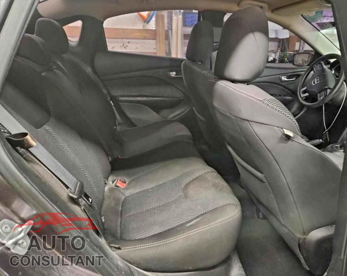 DODGE DART 2015 - 1C3CDFBB8FD306954
