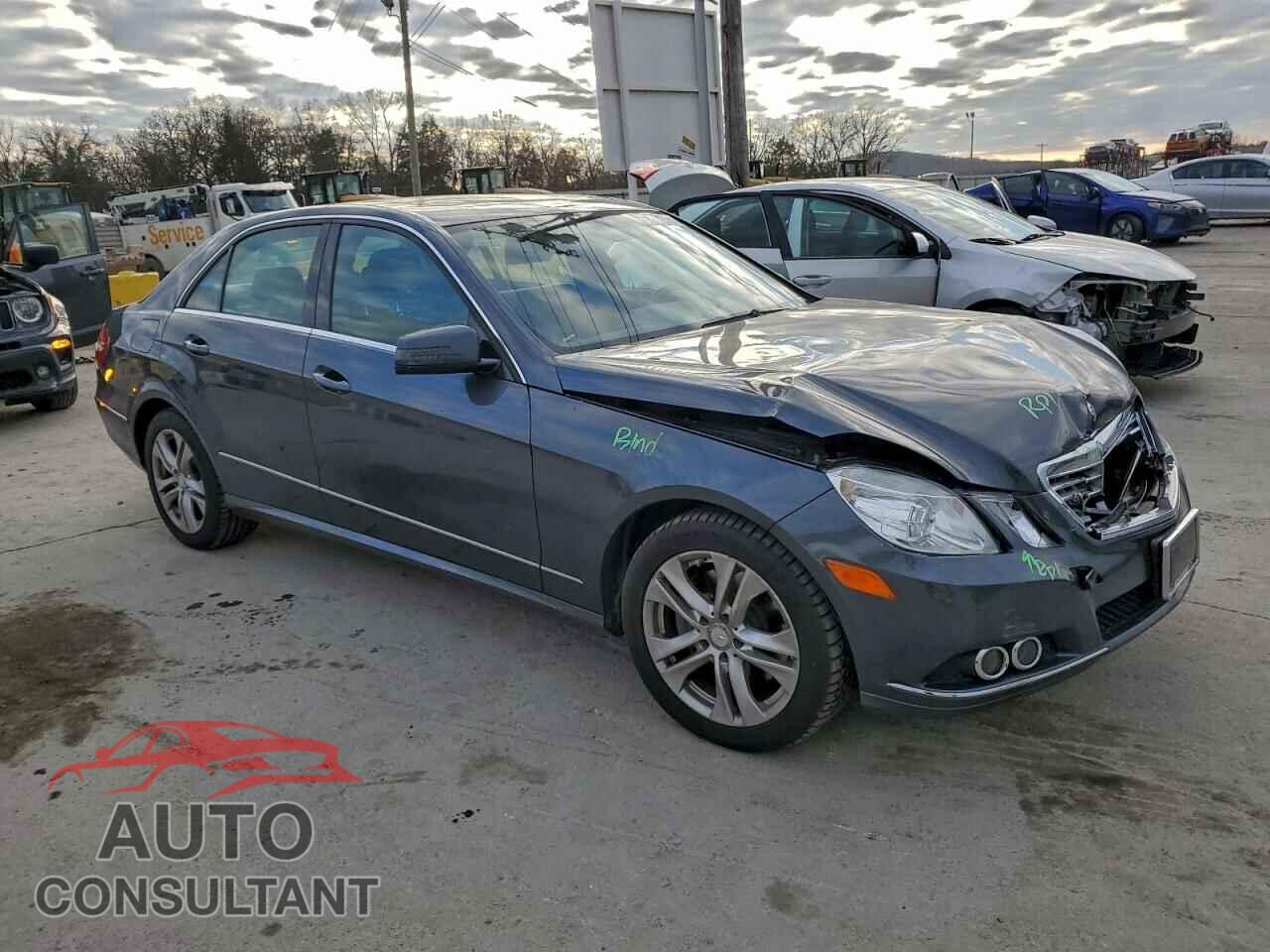 MERCEDES-BENZ E-CLASS 2011 - WDDHF8HB4BA442644