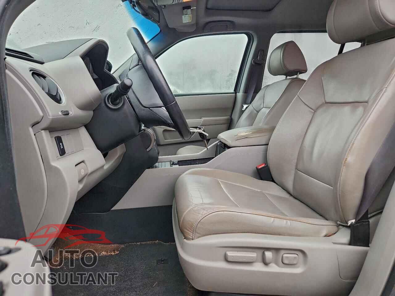 HONDA PILOT 2013 - 5FNYF4H59DB050282