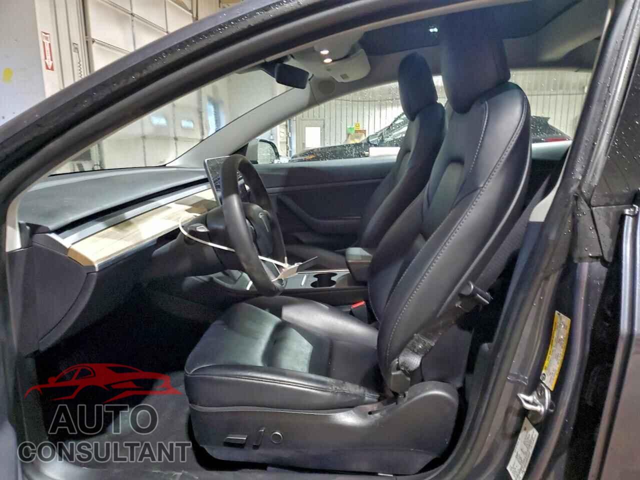 TESLA MODEL 3 2021 - 5YJ3E1EA8MF866932