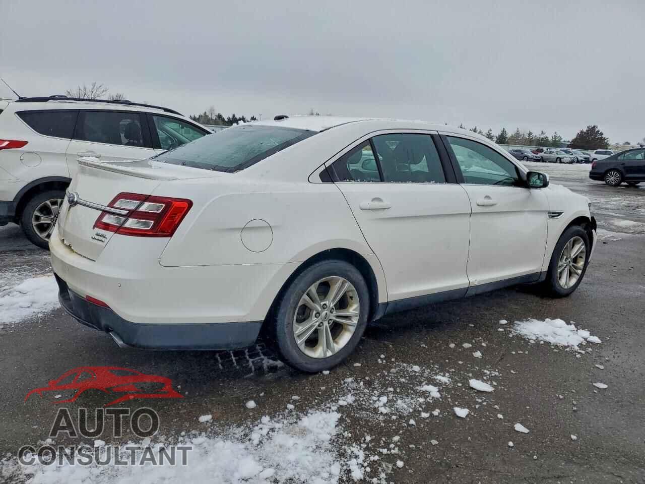 FORD TAURUS 2013 - 1FAHP2E82DG220817