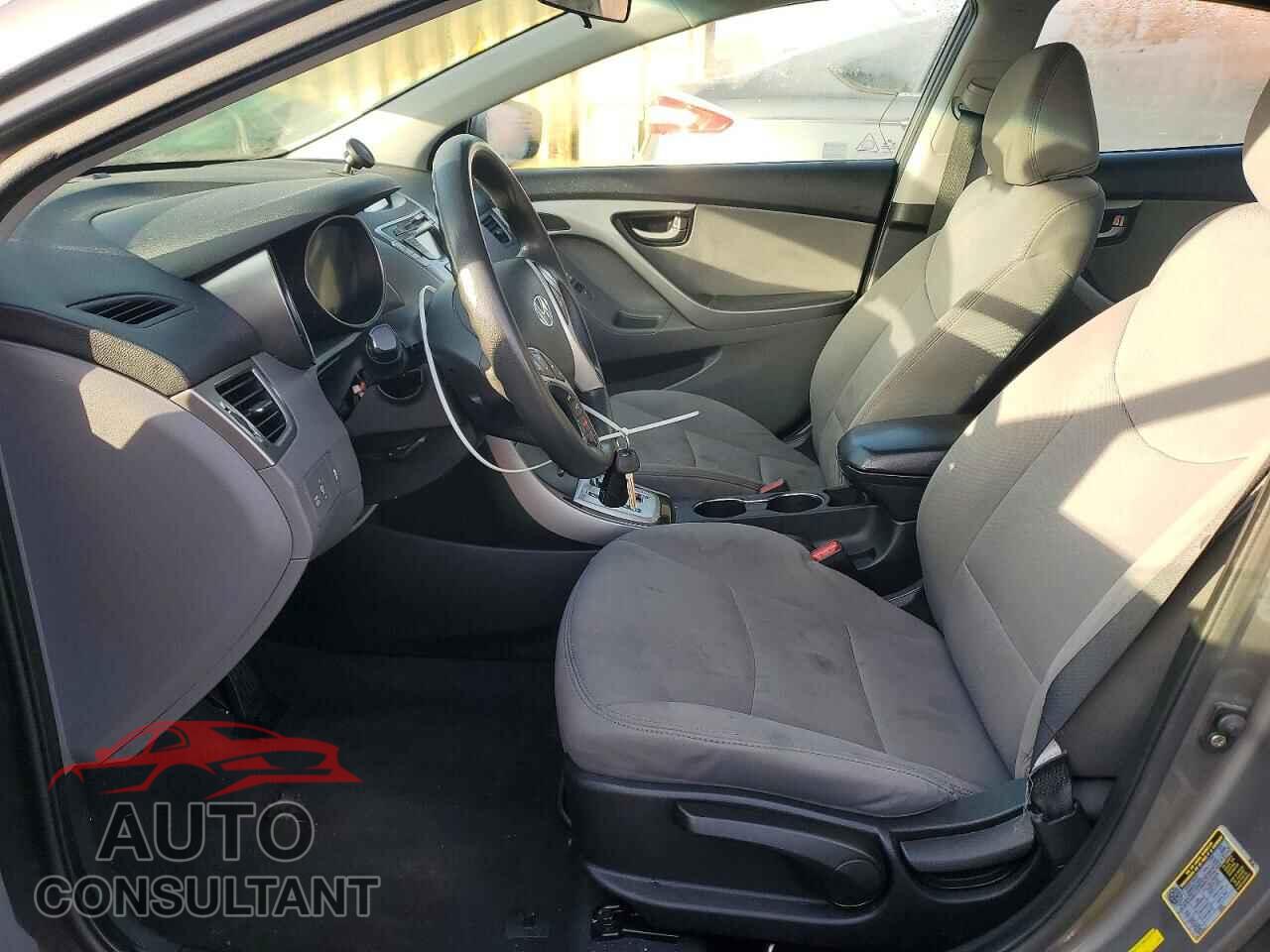 HYUNDAI ELANTRA 2012 - 5NPDH4AE1CH099480