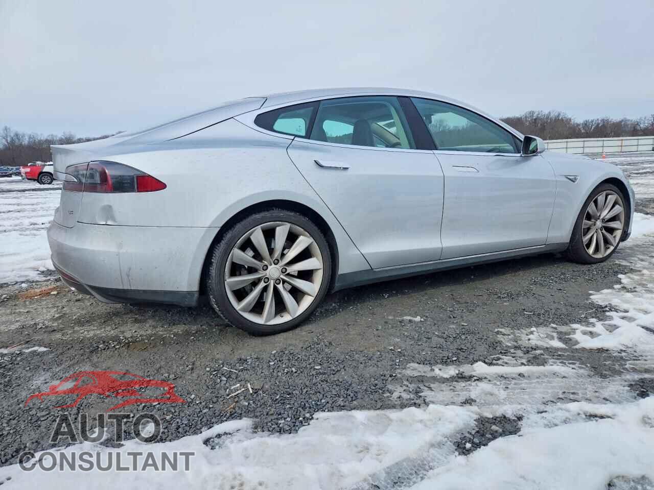 TESLA MODEL S 2013 - 5YJSA1CN7DFP15531