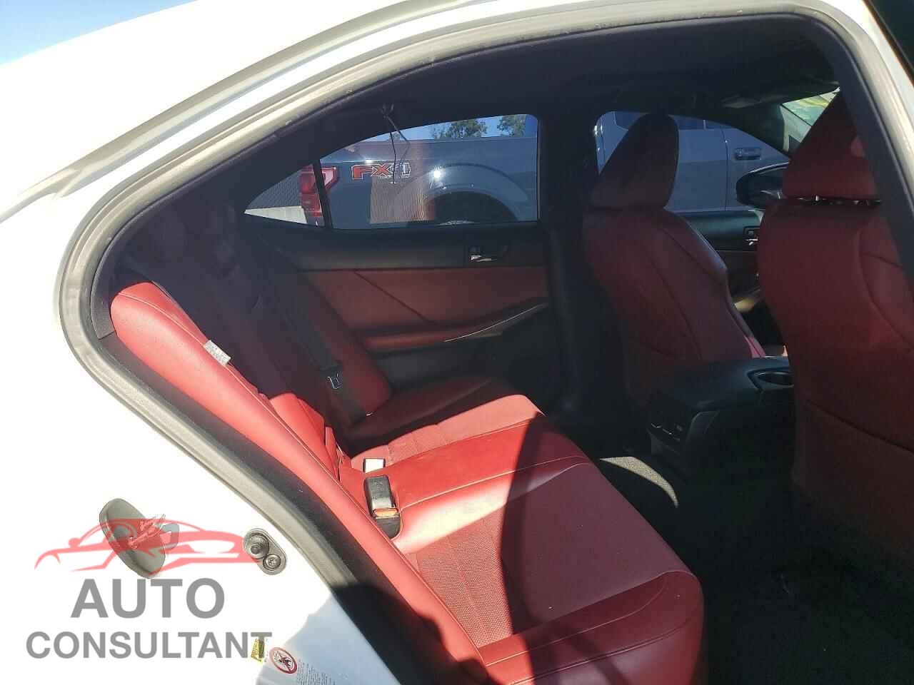 LEXUS IS 2015 - JTHBF1D20F5069077