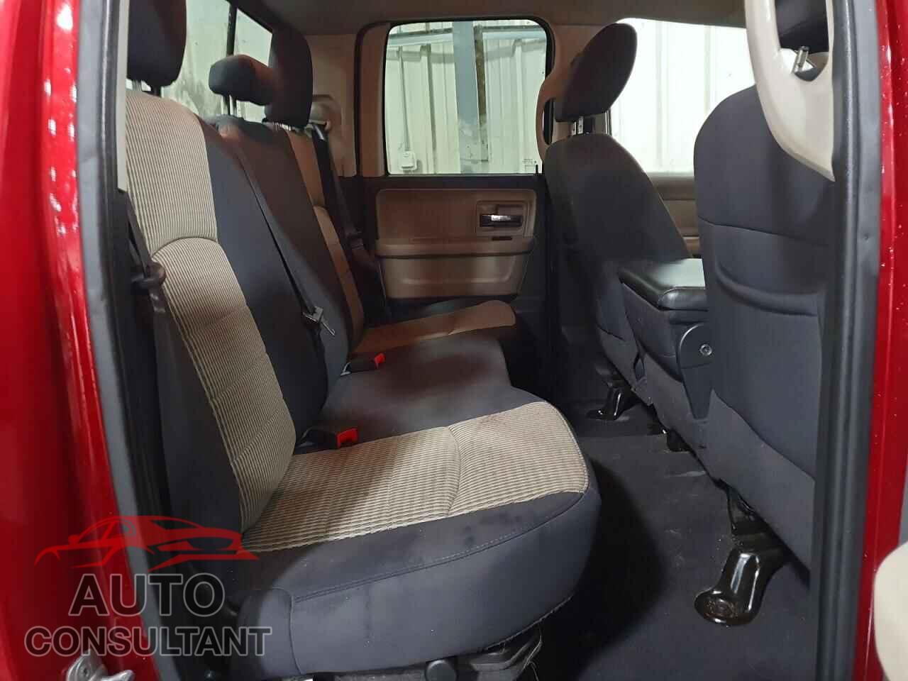 DODGE RAM 1500 2012 - 1C6RD7GT9CS156185