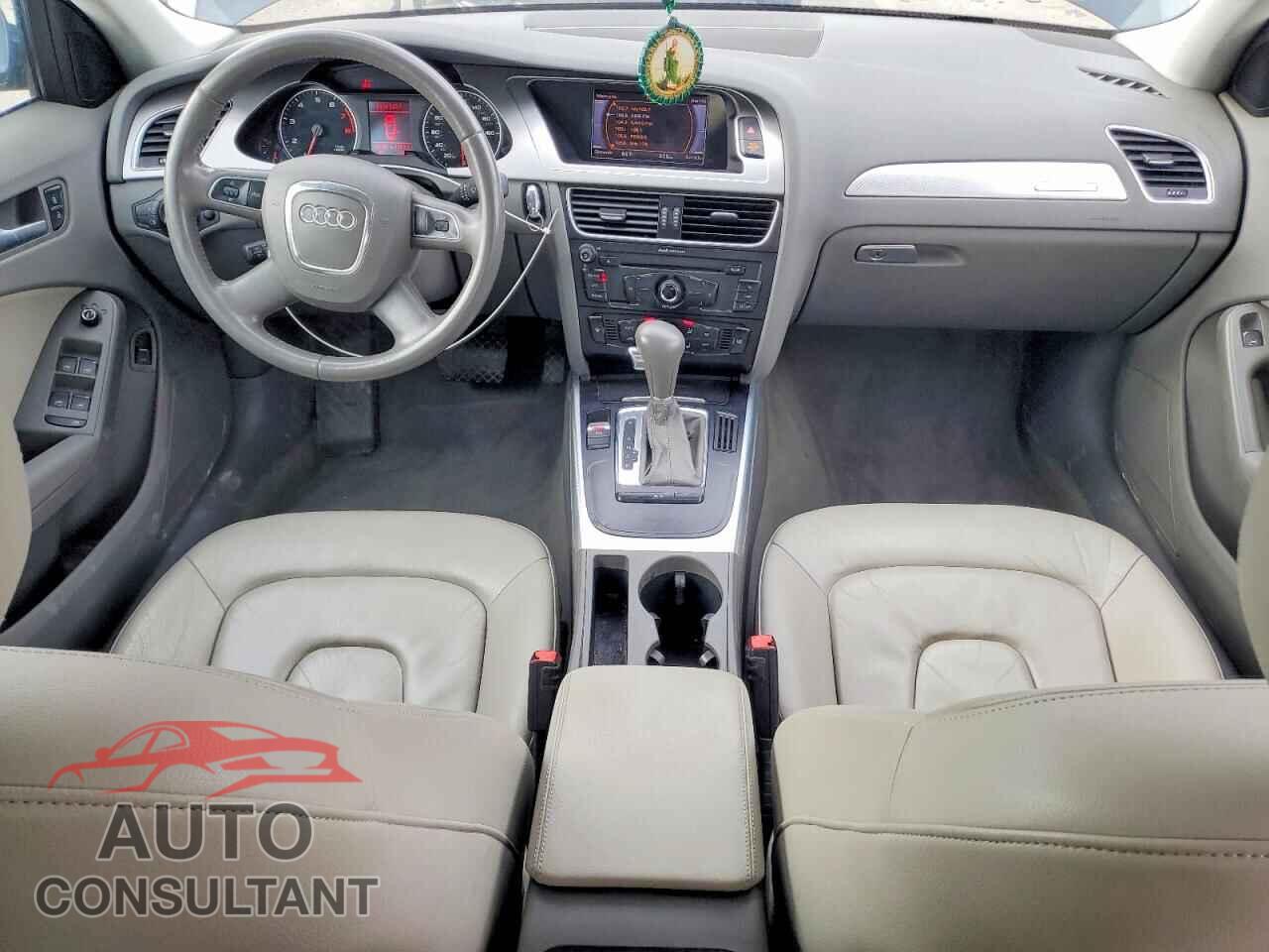 AUDI A4 2012 - WAUBFAFL1CN002715