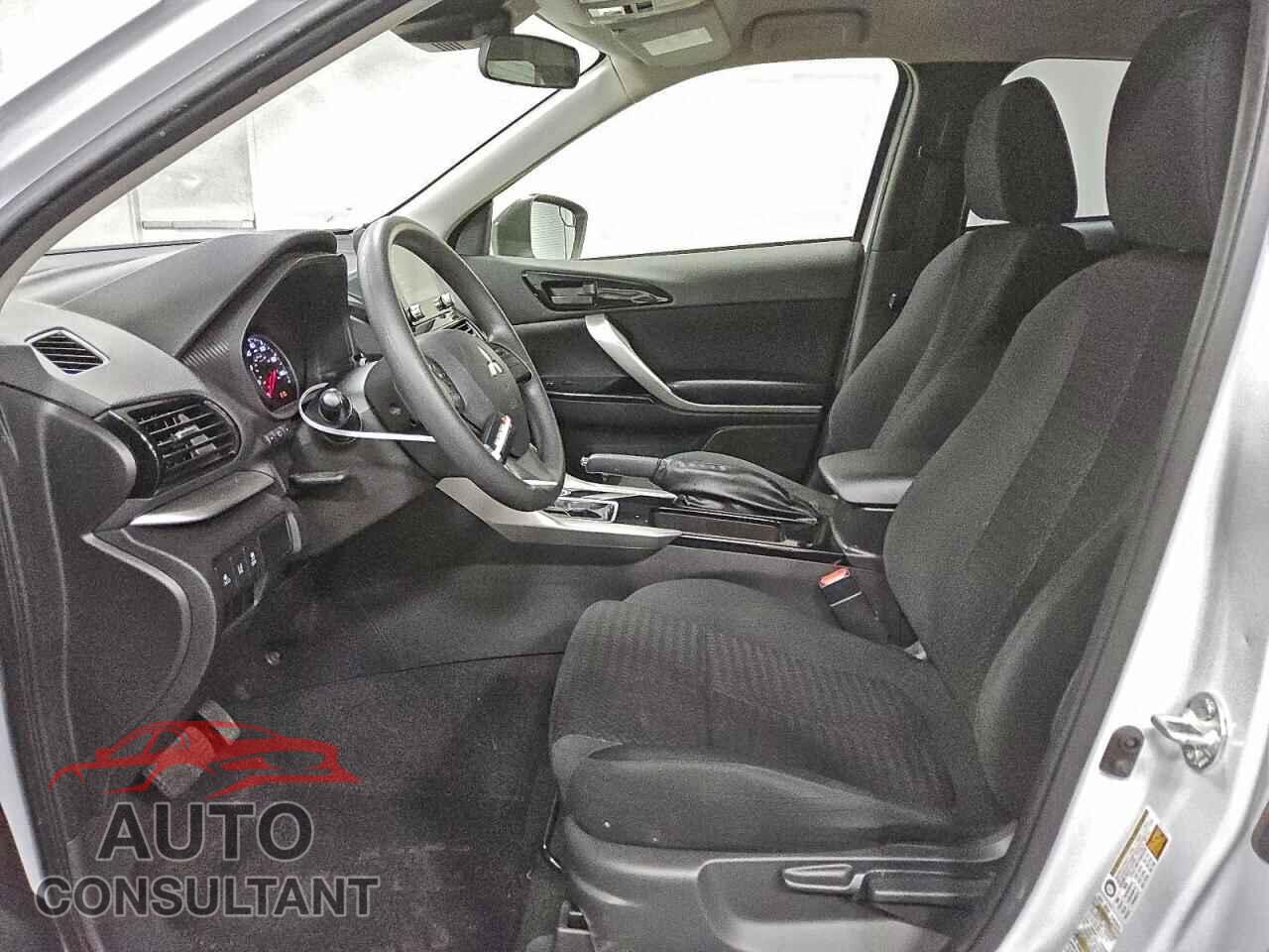 MITSUBISHI ECLIPSE 2024 - JA4ATVAA1RZ060775