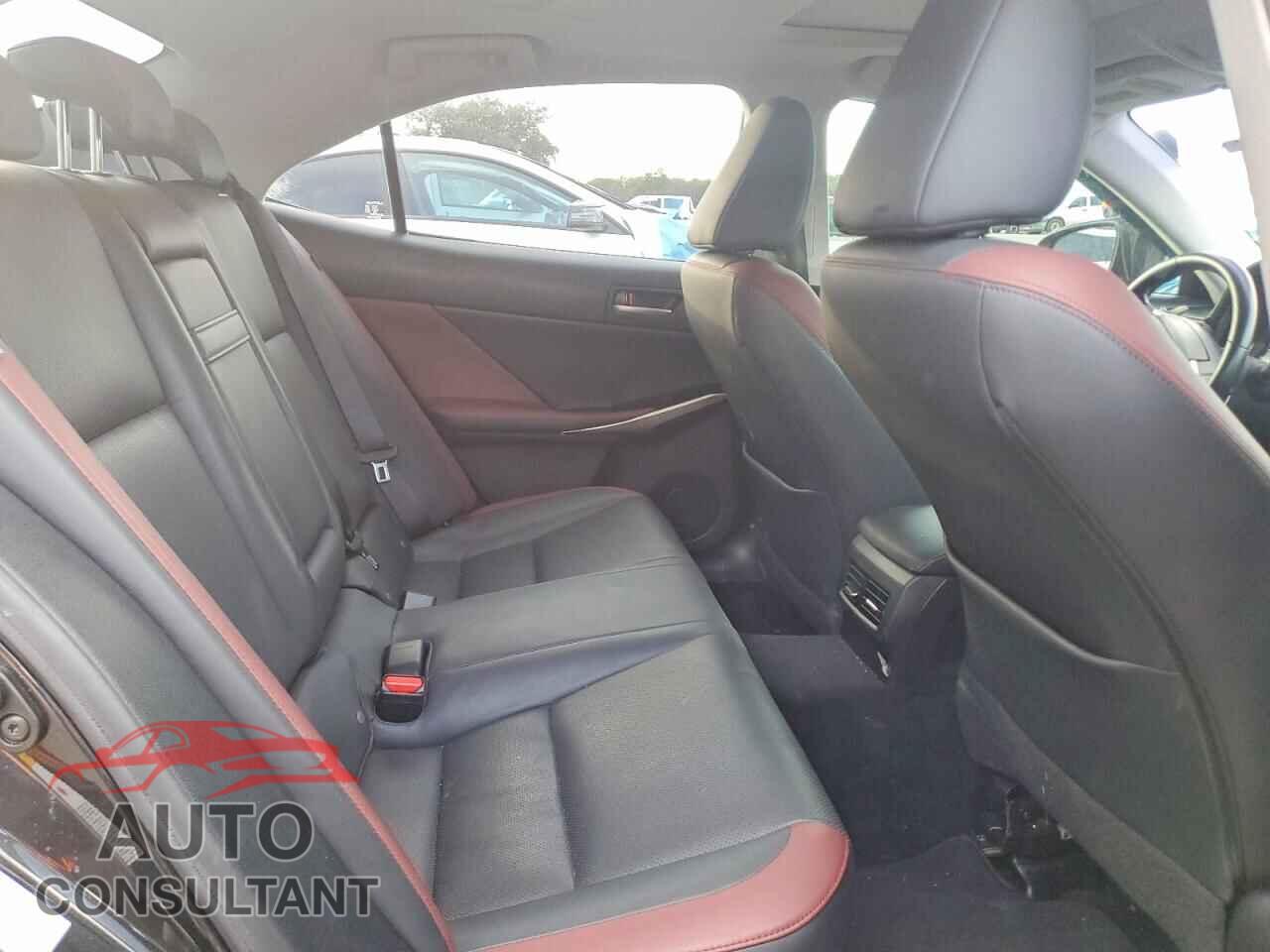 LEXUS IS 2017 - JTHBA1D27H5040158