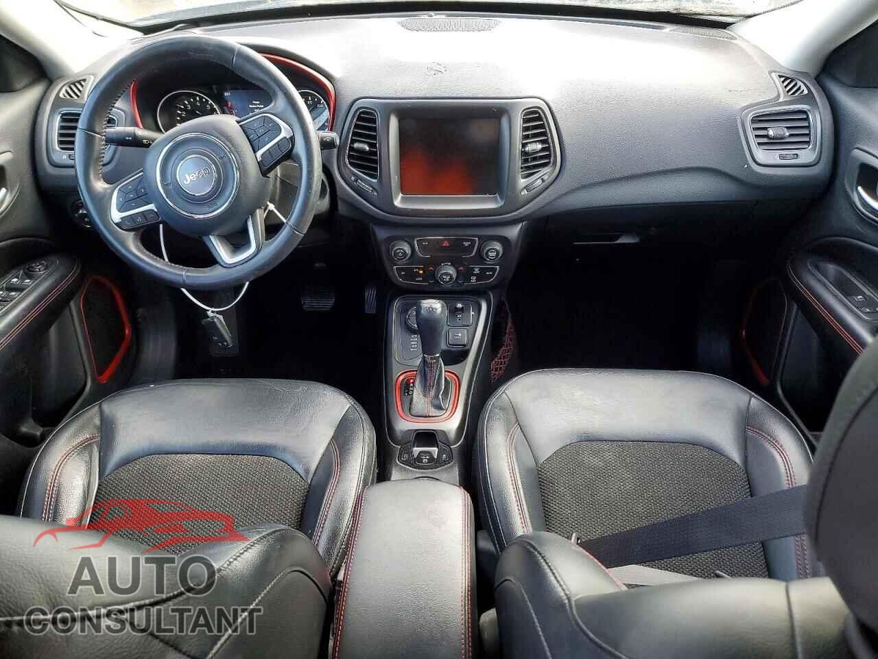 JEEP COMPASS 2018 - 3C4NJDDB3JT441938