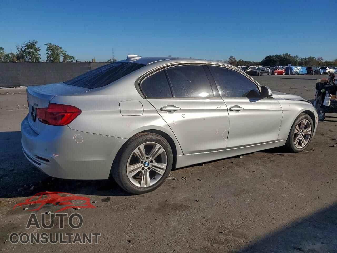 BMW 3 SERIES 2016 - WBA8E3G52GNU05004