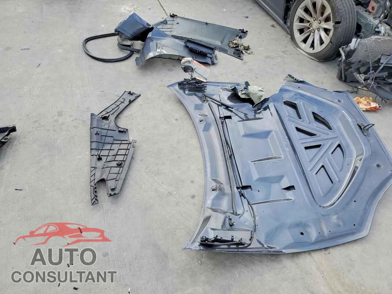 TESLA MODEL S 2016 - 5YJSA1E2XGF153728