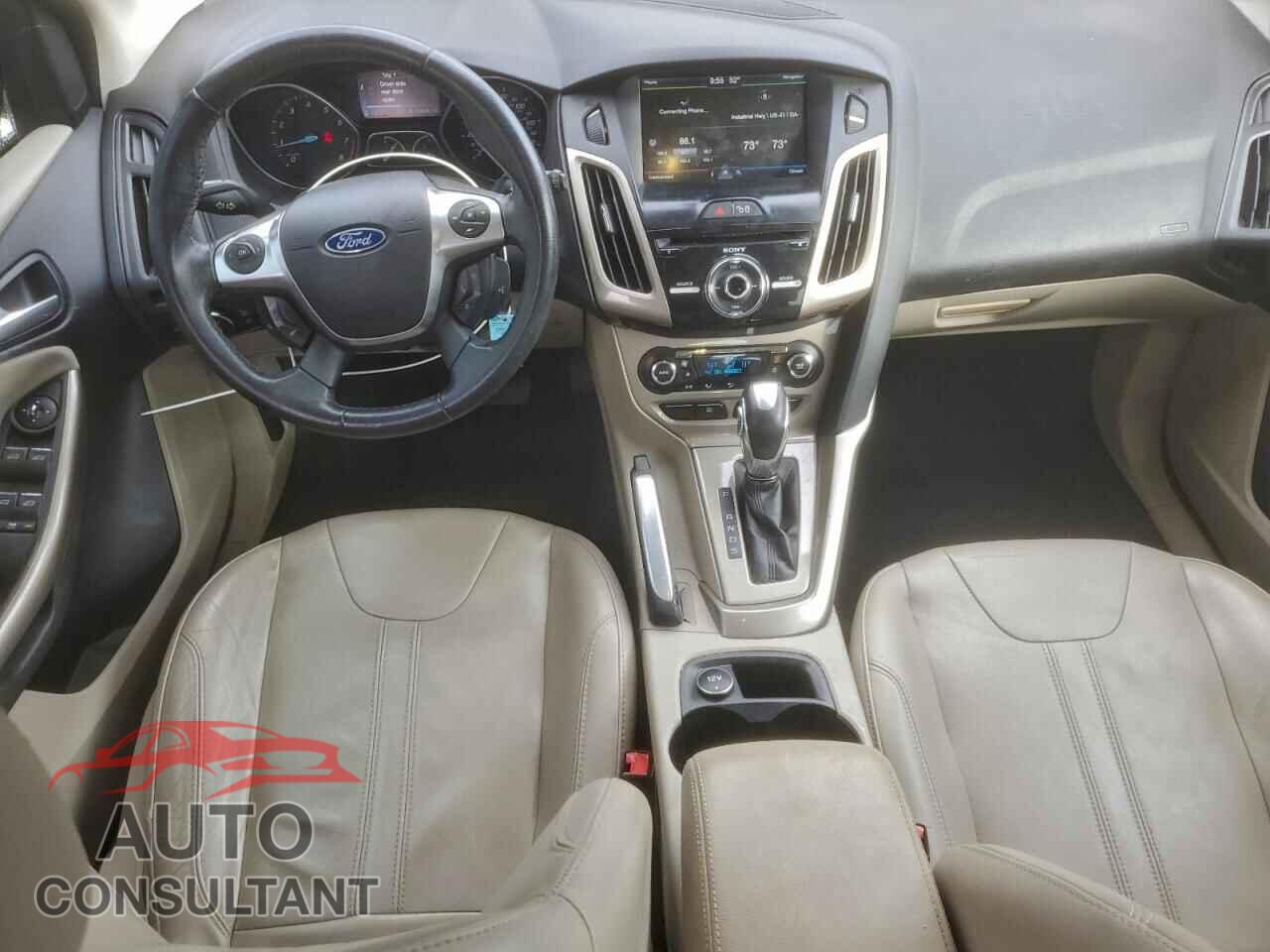 FORD FOCUS 2012 - 1FAHP3M21CL360625