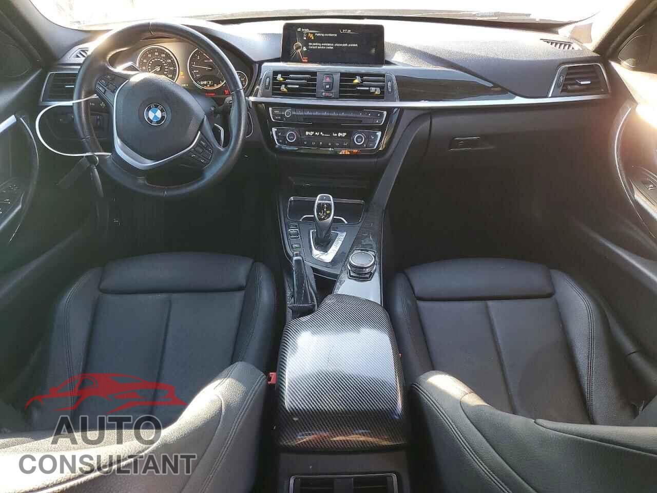 BMW 3 SERIES 2016 - WBA8E3G55GNU04963