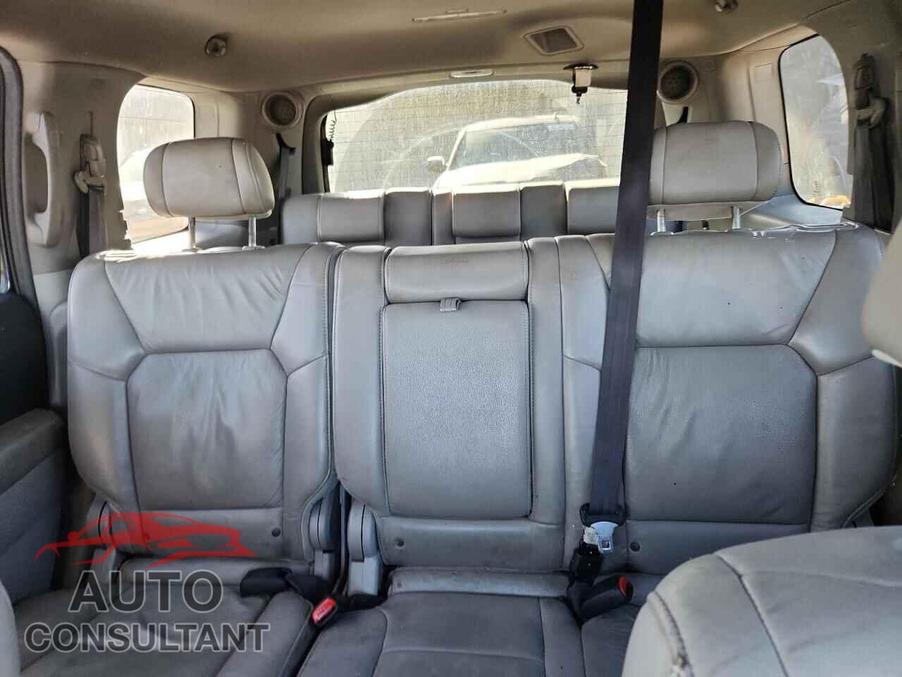 HONDA PILOT 2011 - 5FNYF3H73BB056295