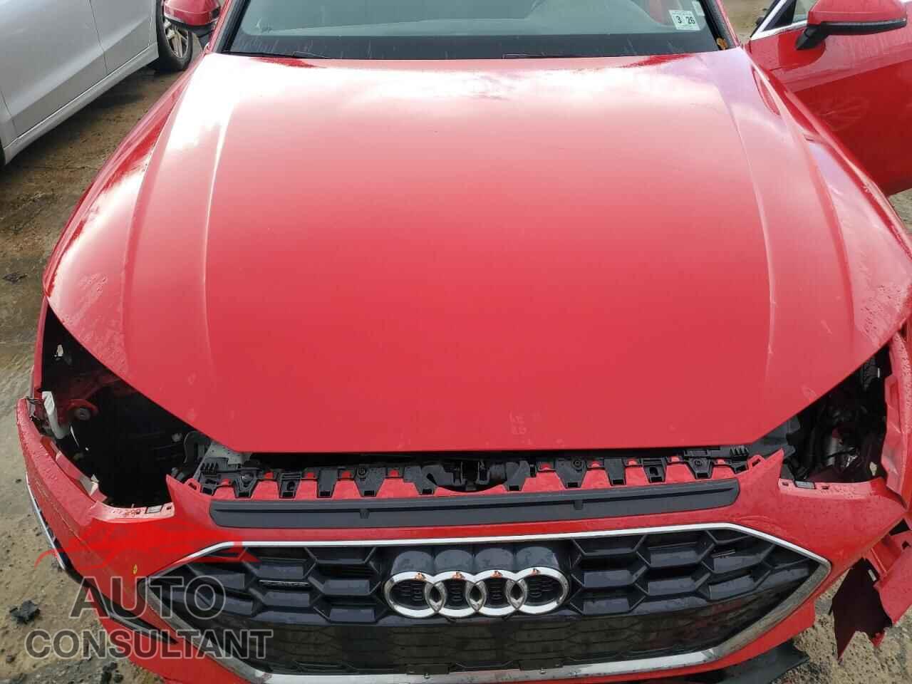 AUDI A4 2021 - WAUDAAF49MA031047